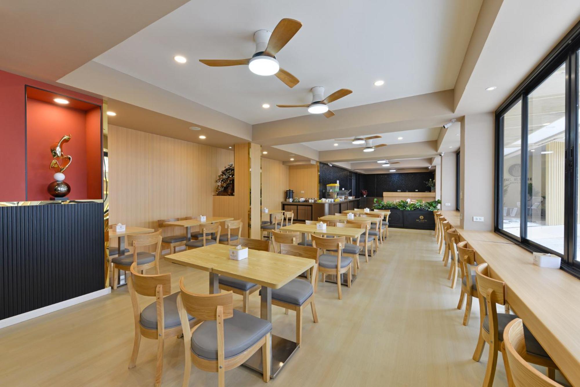 Berich Hotel Tak Εξωτερικό φωτογραφία