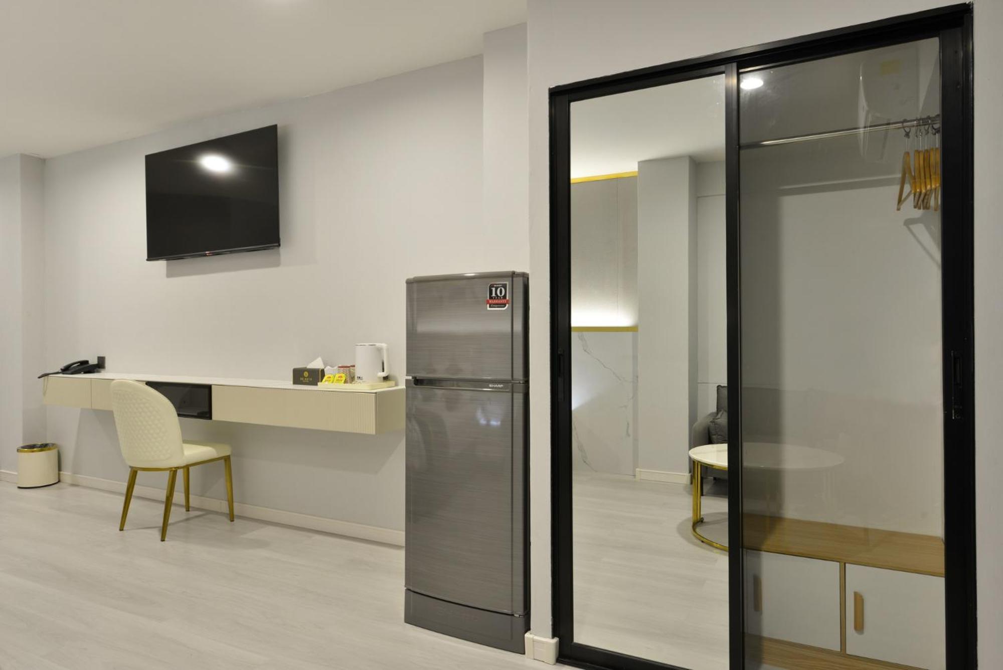 Berich Hotel Tak Εξωτερικό φωτογραφία