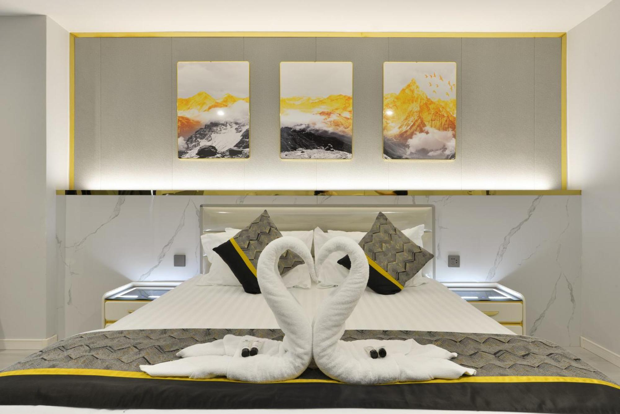 Berich Hotel Tak Εξωτερικό φωτογραφία